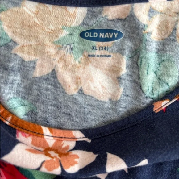 Old Navy Girls Dress Bundle - Picture 4 of 4